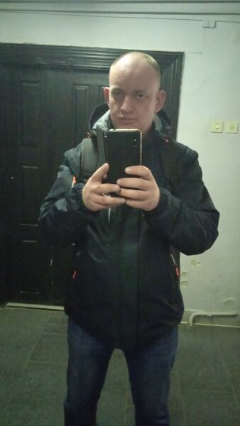  ,   Denis, 38 ,     , c 