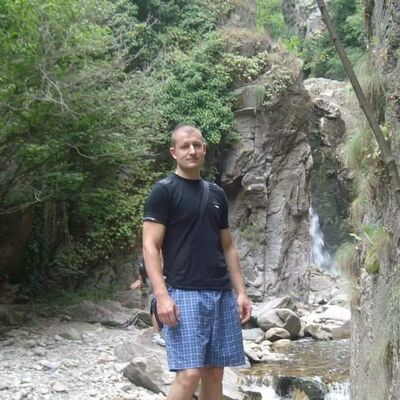  ,   Valentin, 44 ,   ,   , c 