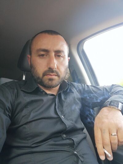  ,   Saro, 42 ,   ,   