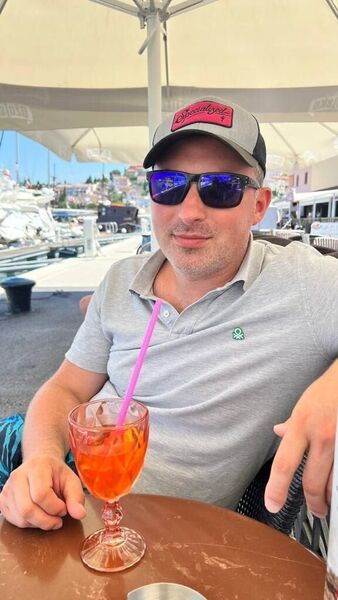  ,   Max, 37 ,   ,   , 