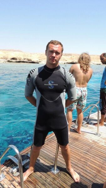  ,   Denis, 35 ,   ,   , c , 