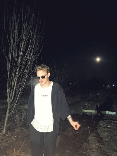  ,   Anton, 23 ,   ,   