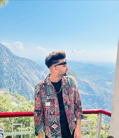 Delhi,   Abhi, 20 ,   ,   