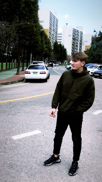  Pusan,   Maks, 25 ,   ,   