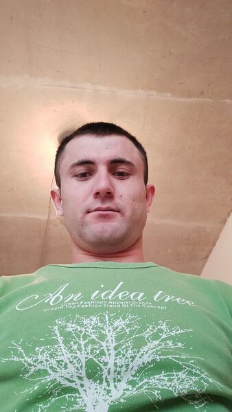  ,   Adham, 32 ,   ,   , c 