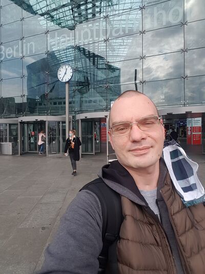  ,   Alexej, 42 ,   ,   , c , 