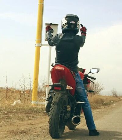 ,   LYOV, 32 ,   ,   , c 