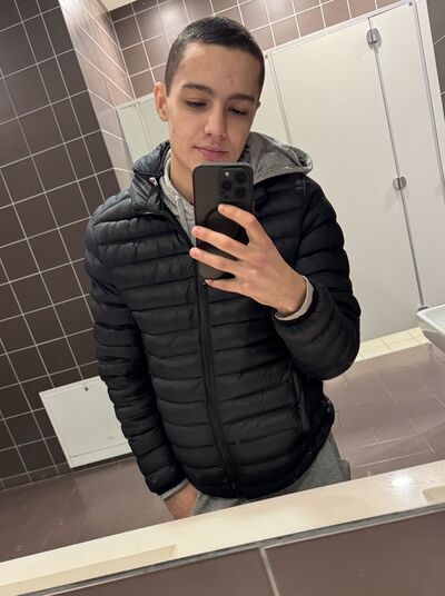  ,   Andranik, 19 ,   ,   