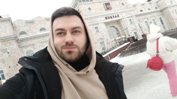  ,   Alex, 32 ,   ,   , c 