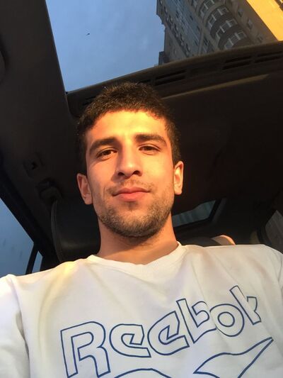  -,   Jony, 28 ,   ,   , c 