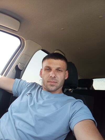  --,   Sergey, 31 ,   