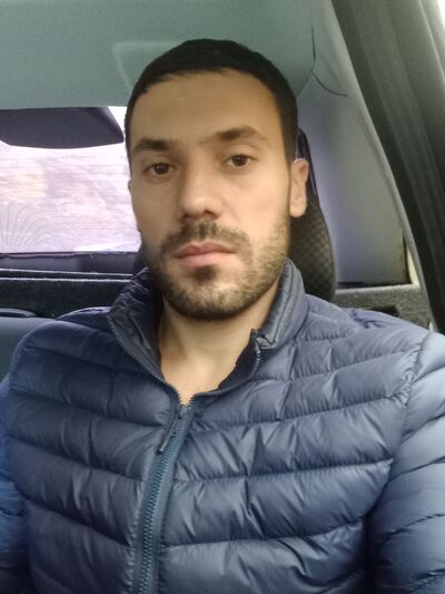  ,   Leo, 34 ,  