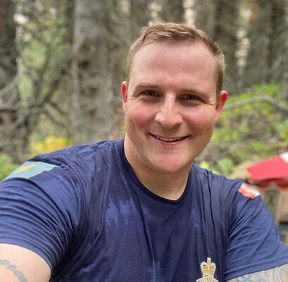  ,   Leonard, 44 ,   c 