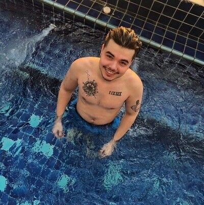  ,   Maxim, 26 ,   ,   , c 