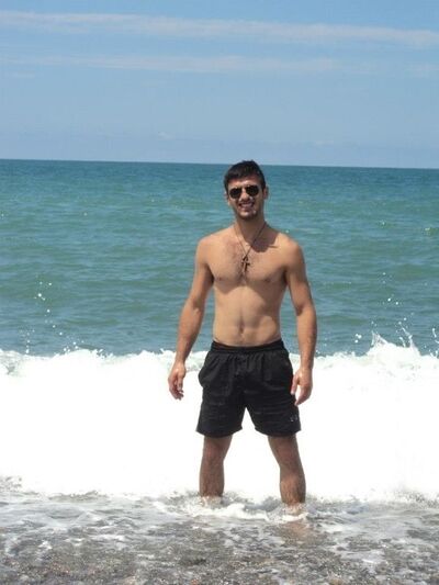  ,   Tornike, 36 ,  