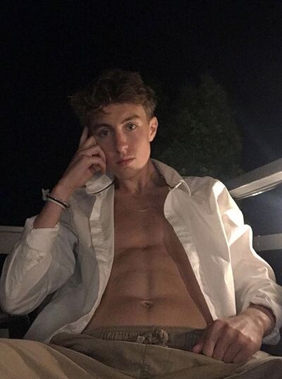  ,   Vladimir, 22 ,   ,   