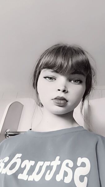  ,   Yana, 19 ,   ,   