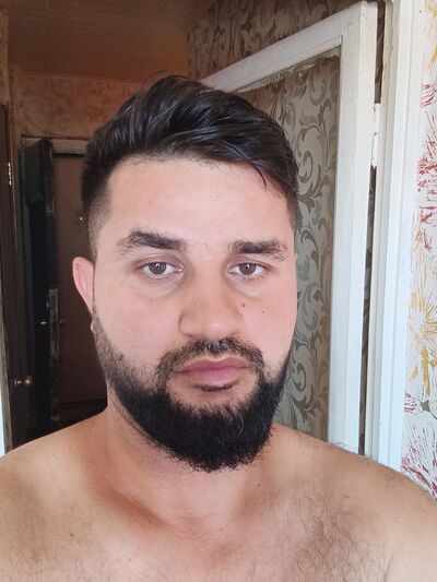  ,   Amir, 34 ,   ,   