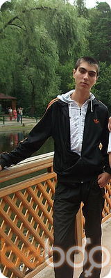  ,   Viktor, 34 ,   