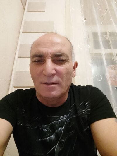  ,   Vlad, 52 ,   ,   