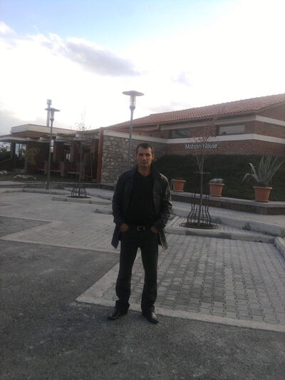  ,   Artur, 44 ,   ,   , c 