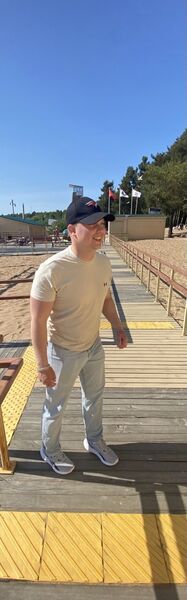  -,   Artem, 35 ,   ,   , 