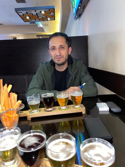  ,   Armen, 34 ,   ,   