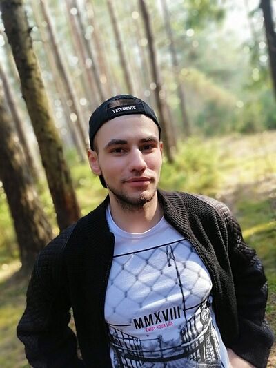  ,   Artem, 26 ,   