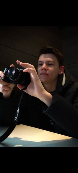  ,   Maxim, 24 ,   ,   , c 
