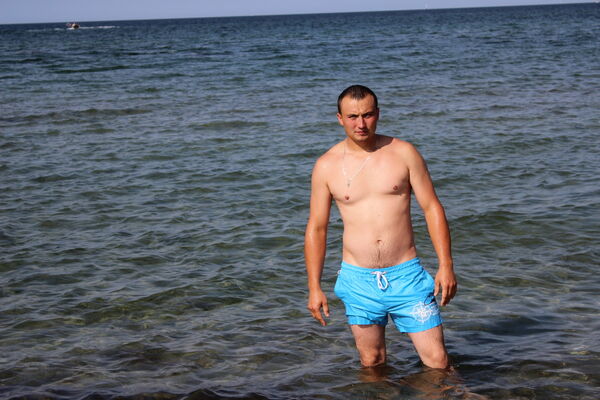  ,   Gogi, 42 ,   ,   , c 