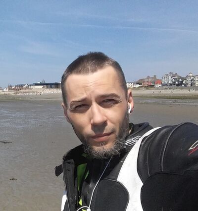 ,   Jurok, 44 ,   c 