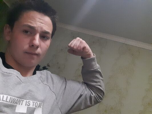  ,   Denis, 21 ,   ,   