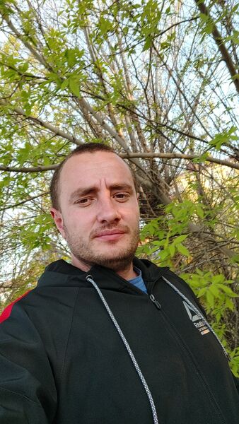  ,   Alex, 32 ,   ,   