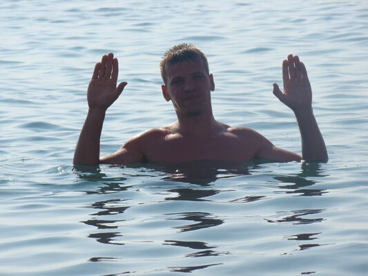  ,   Artem, 39 ,     , c 