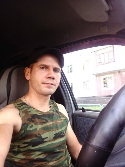  ,   Artem, 38 ,  