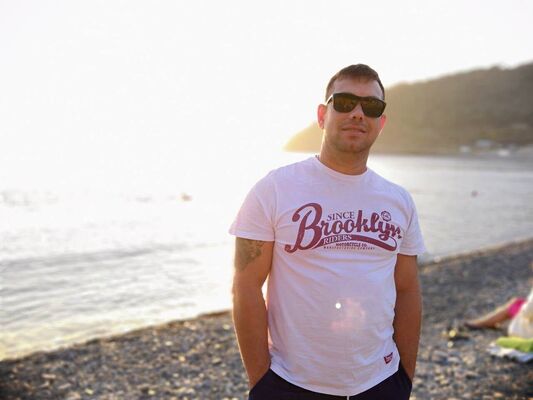  ,   Viktor, 39 ,   ,   , c 