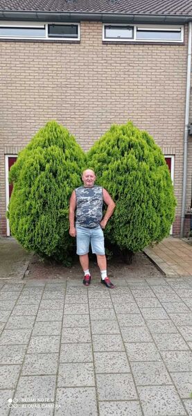 ,   Viktor, 61 ,   ,   
