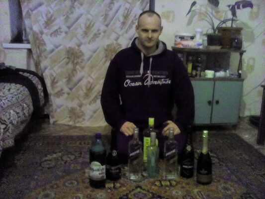  ,   Aleksej, 42 ,   ,   , c 