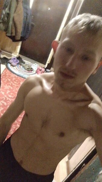  ,   Artyom, 18 ,   ,   