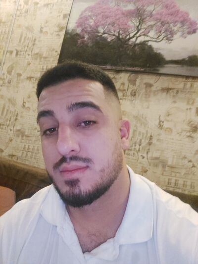  ,   Alan, 26 ,   ,   