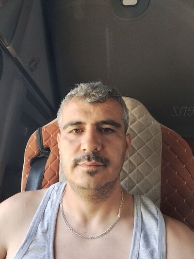  Esenyurt,   Mustafa, 43 ,   ,   