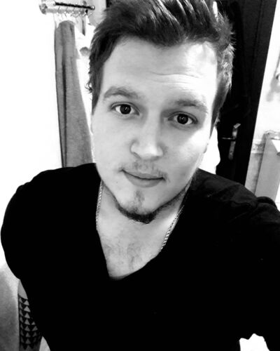  ,   Denis, 30 ,   ,   , c 