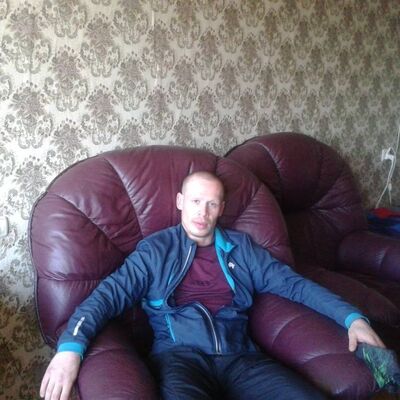  ,   Tolik, 43 ,   