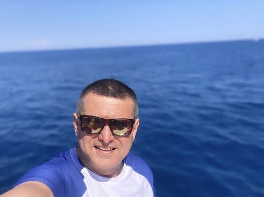  ,   Erhan, 41 ,   c 