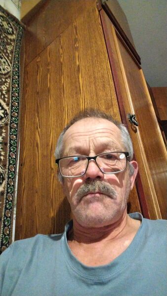  ,   Nik, 64 ,  