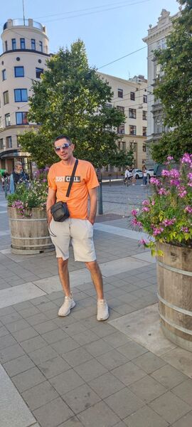  ,   Vasil, 44 ,   ,   