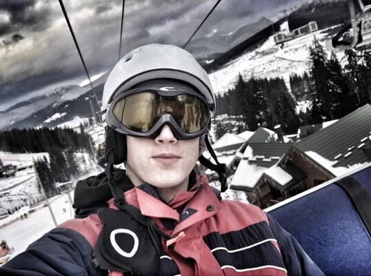  ,   Viktor, 31 ,   ,   , 