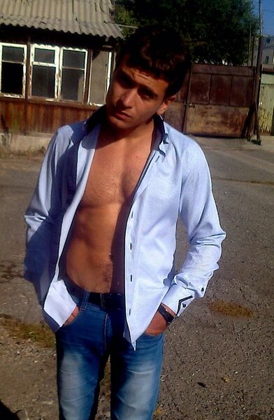  ,   Tiran, 32 ,   