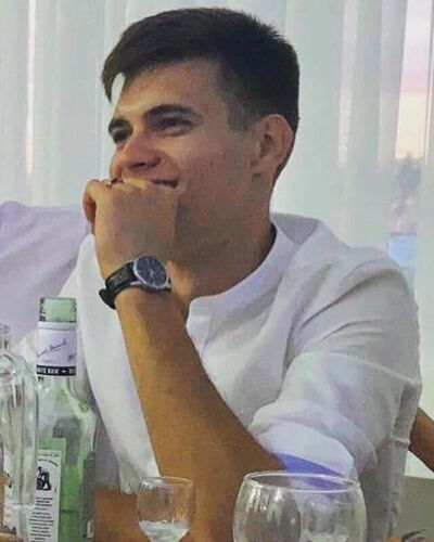  ,   Artem, 33 ,   ,   