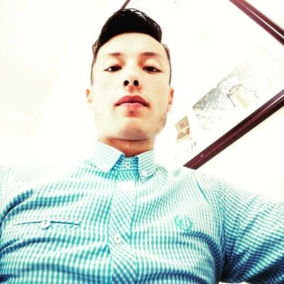  ,   Davron Bek, 32 ,   ,   , c 